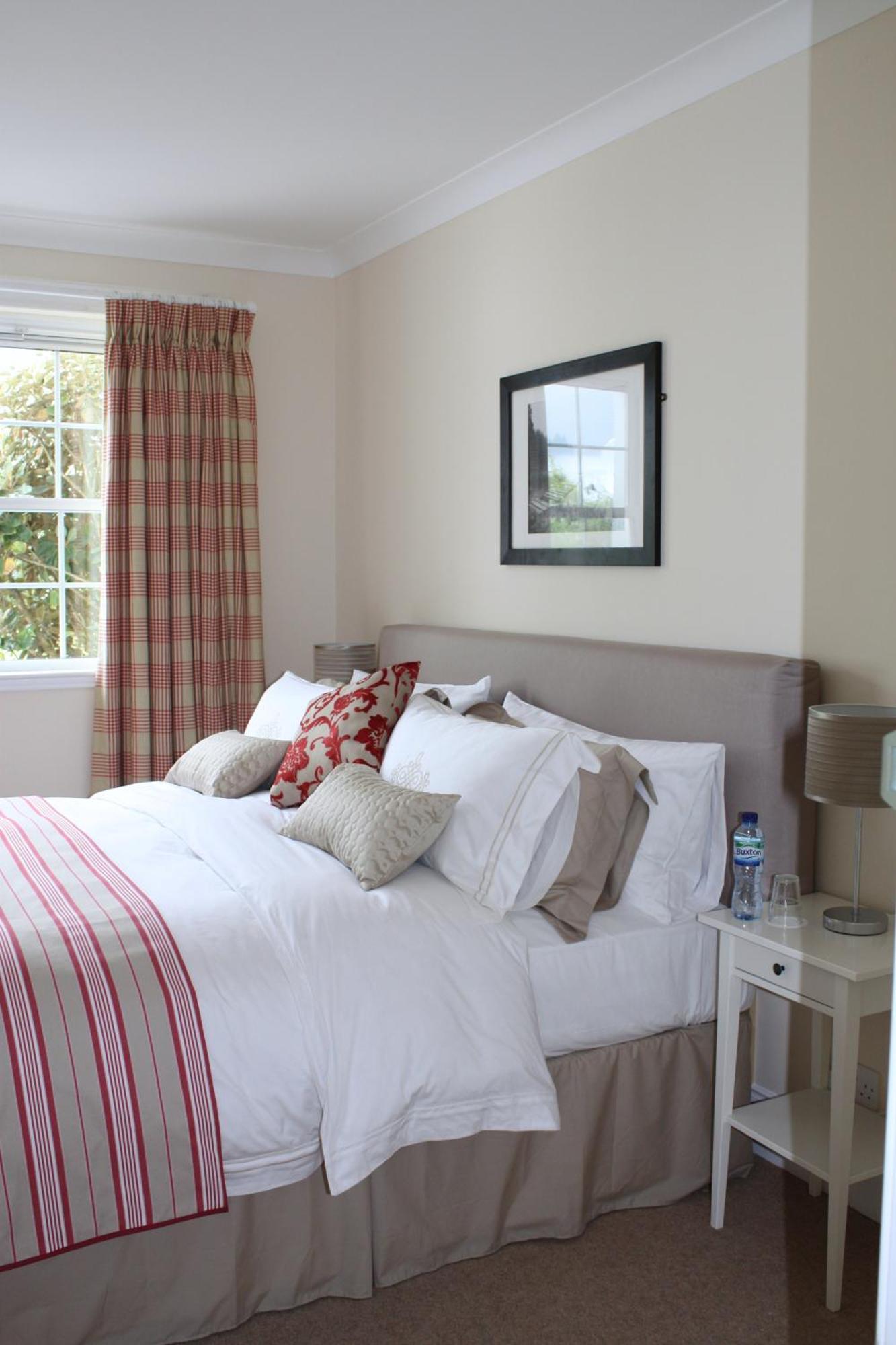 Bridgend  Skerrols House 게스트하우스 외부 사진